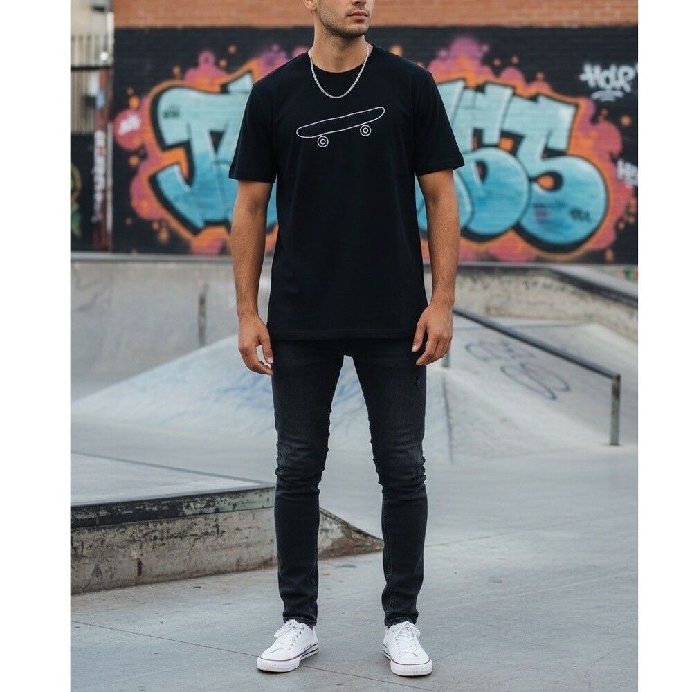 NWOT FRENCH CONNECTION Mens Size L Skateboard Graphic T-Shirt